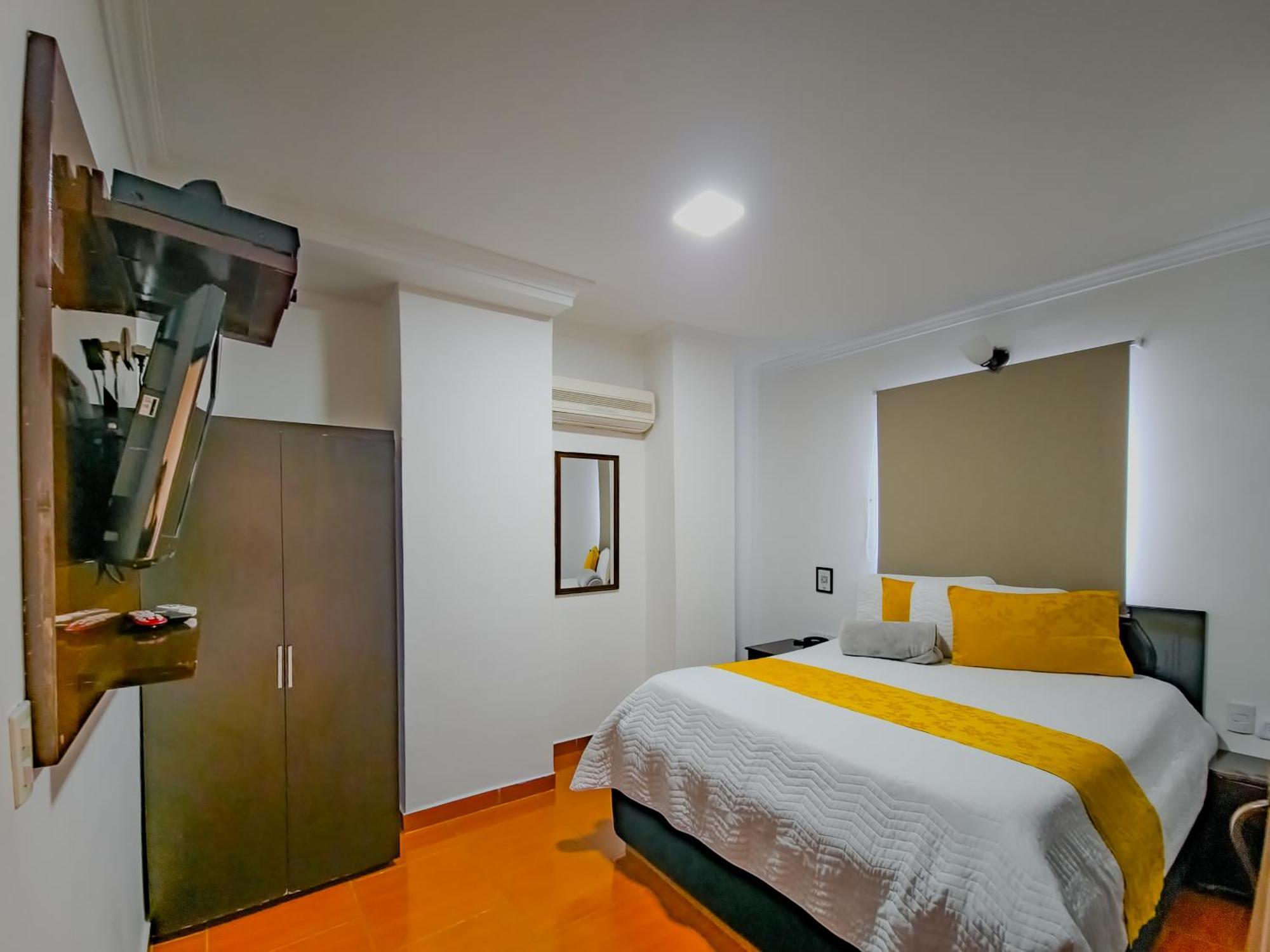 Hotel Avenida 3 Real En El Norte De Кали Екстериор снимка